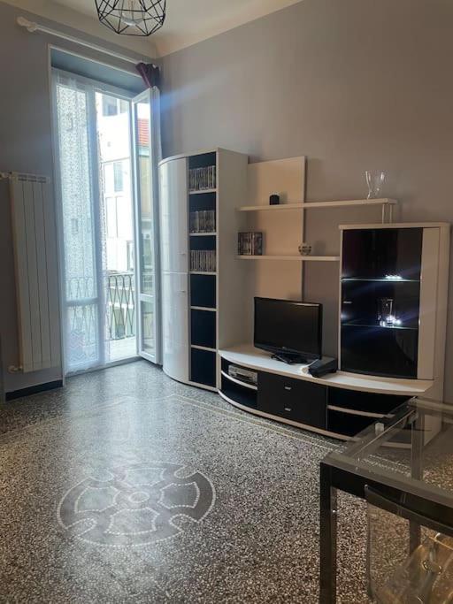 Ferienwohnung Centro Da Marco Savona Exterior foto